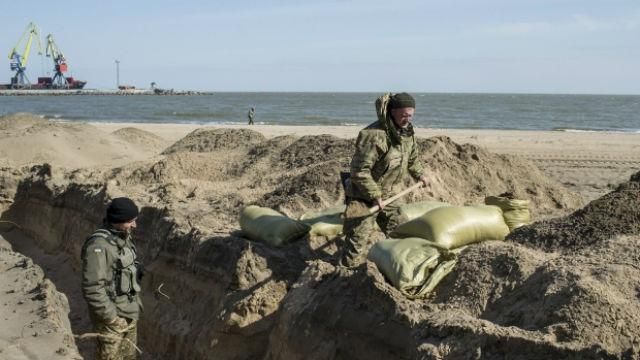 Прифронтовой Мариуполь ждет туристов на пляжный сезон Прифронтовой Мариуполь ждет туристов на пляжный сезон