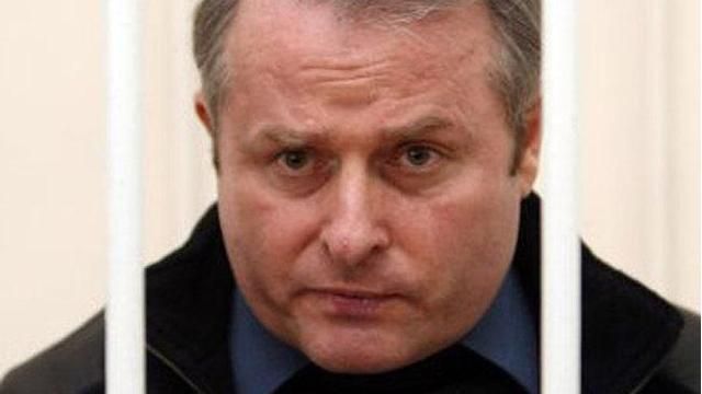 Суд залишив депутата-вбивцю у колонії