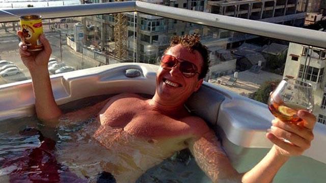 Возвращение блудного сына: яркая история депортированного российского олигарха Возвращение блудного сына: яркая история депортированного российского олигарха