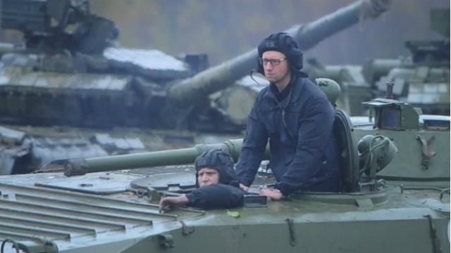 Украина разрывает соглашение о военном сотрудничестве с Россией Украина разрывает соглашение о военном сотрудничестве с Россией