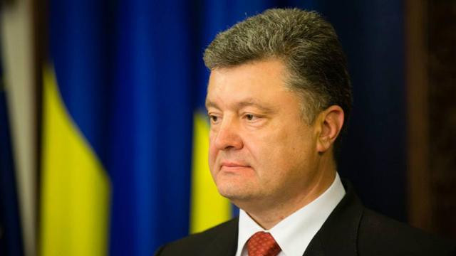 Порошенко поздравил премьера Канады с победой над россиянами