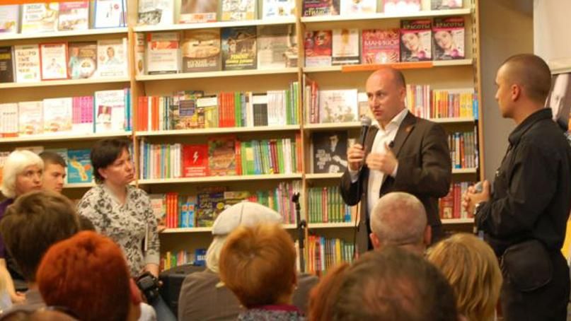 В Москве сорвали лекцию одного из лидеров "Антимайдана" В Москве сорвали лекцию одного из лидеров "Антимайдана"