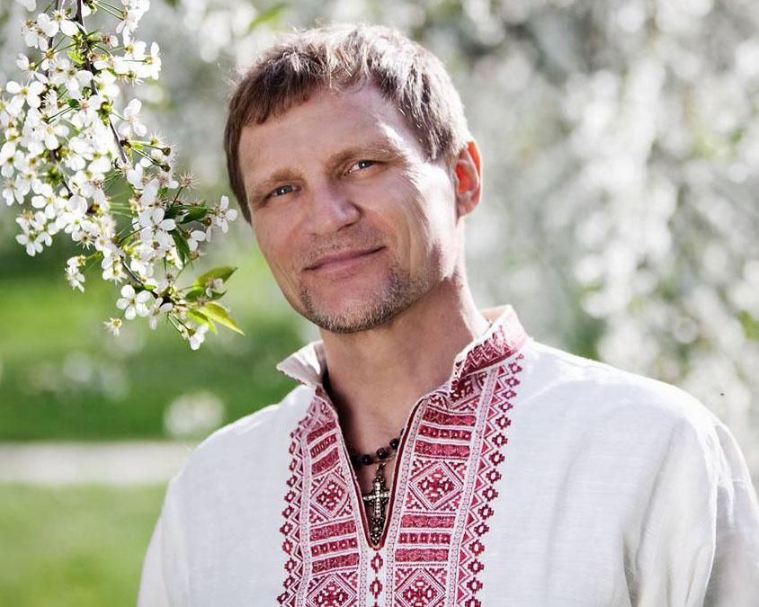 Скрипка віддає машину на потреби АТО Скрипка віддає машину на потреби АТО