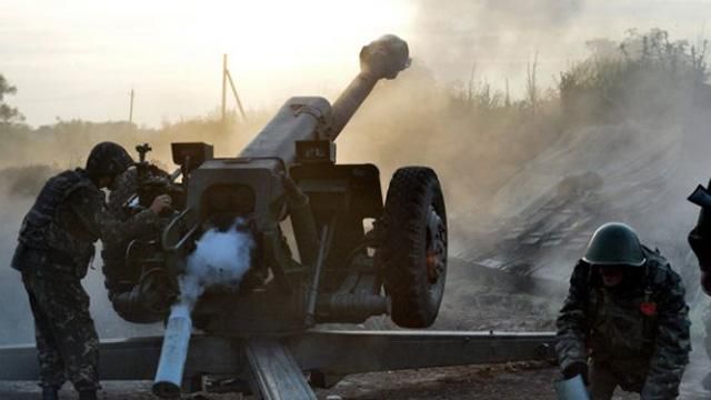 Боевики обстреляли Авдеевку: убит мужчина и ранены двое женщин Боевики обстреляли Авдеевку: убит мужчина и ранены двое женщин