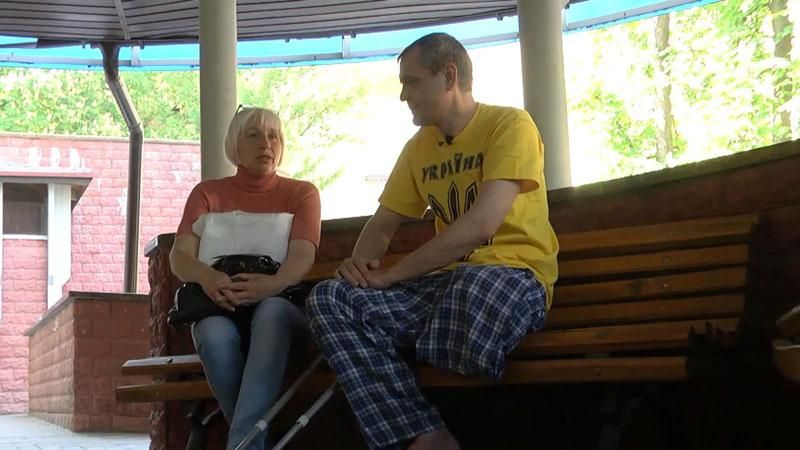 Скалічений боєць після АТО залишився без нічого Скалічений боєць після АТО залишився без нічого