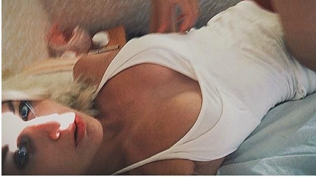 Донька луганського пропагандиста шокувала оголеним фото (18+) Донька луганського пропагандиста шокувала оголеним фото (18+)