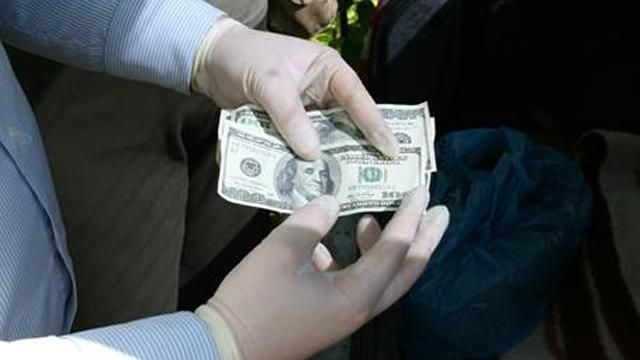 На Вінничині зловили майора-хабарника, який "відмазував" від армії На Вінничині зловили майора-хабарника, який "відмазував" від армії