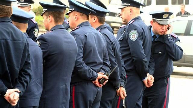 Суд поновив три десятки міліціонерів, яких звільнили за дискредитацію міліції, — МВС Донеччини