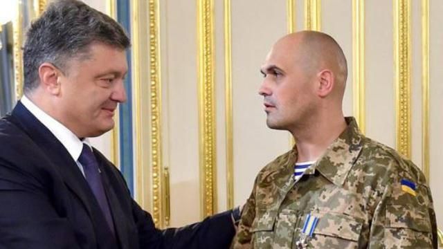 Бойовики вимагали в обмін на "кіборга" Кузьміних 16 своїх поплічників, — волонтер Бойовики вимагали в обмін на "кіборга" Кузьміних 16 своїх поплічників, — волонтер