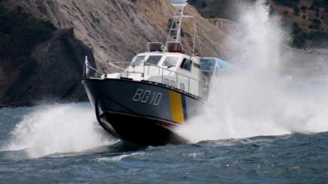 В Черном море перевернулась яхта с пассажирами, есть жертвы