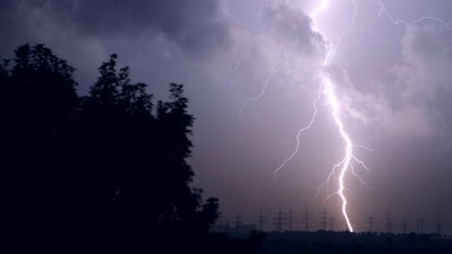 На Говерле троих туристов поразила молния На Говерле троих туристов поразила молния