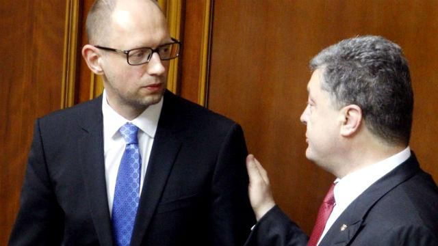 Українці люблять Порошенка більше, ніж Яценюка, — соцопитування Українці люблять Порошенка більше, ніж Яценюка, — соцопитування