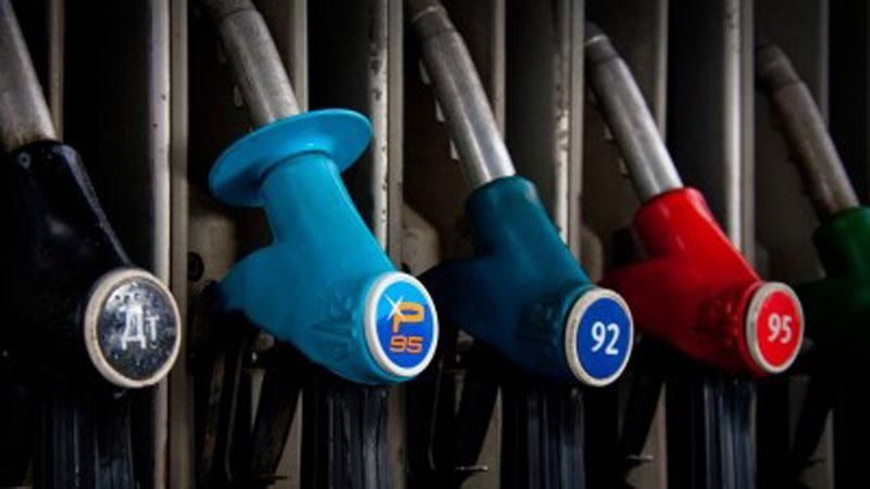 На украинских АЗС продавали контрабандное горючее На украинских АЗС продавали контрабандное горючее
