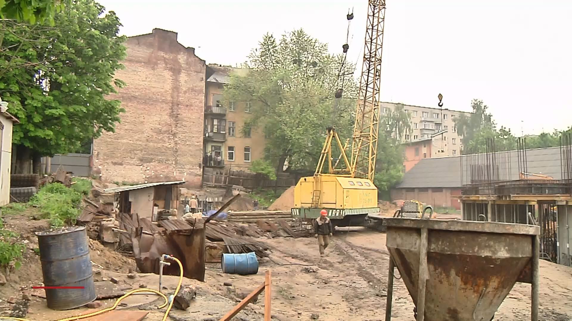 Корпорация "Риэл" взялась спасать жилой дом