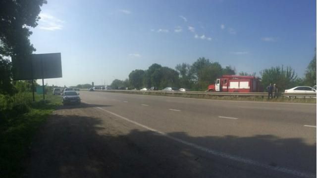 Рух на трасі Харків-Київ відновили після перехоплення терориста Рух на трасі Харків-Київ відновили після перехоплення терориста