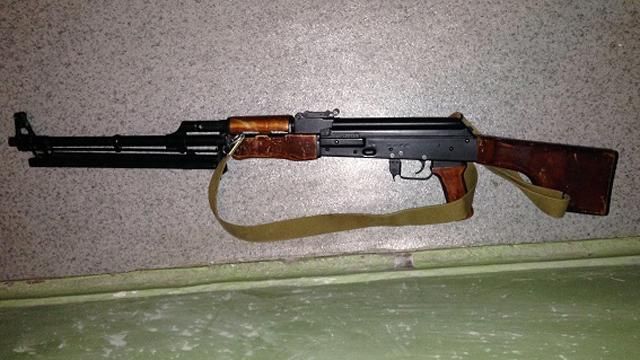 В киевской милиции объяснили, почему мужчина взял в заложники собственного ребенка В киевской милиции объяснили, почему мужчина взял в заложники собственного ребенка