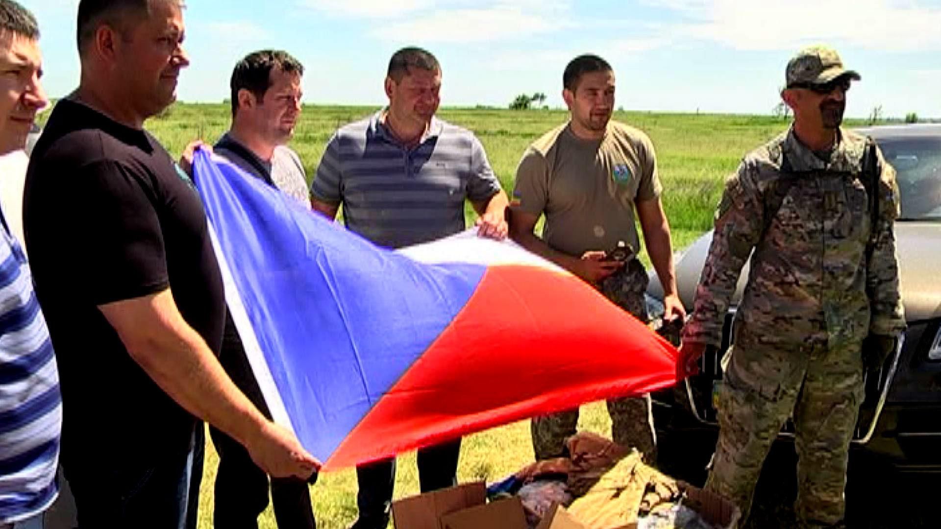 Украинским бойцам помогают волонтеры из Чехии Украинским бойцам помогают волонтеры из Чехии