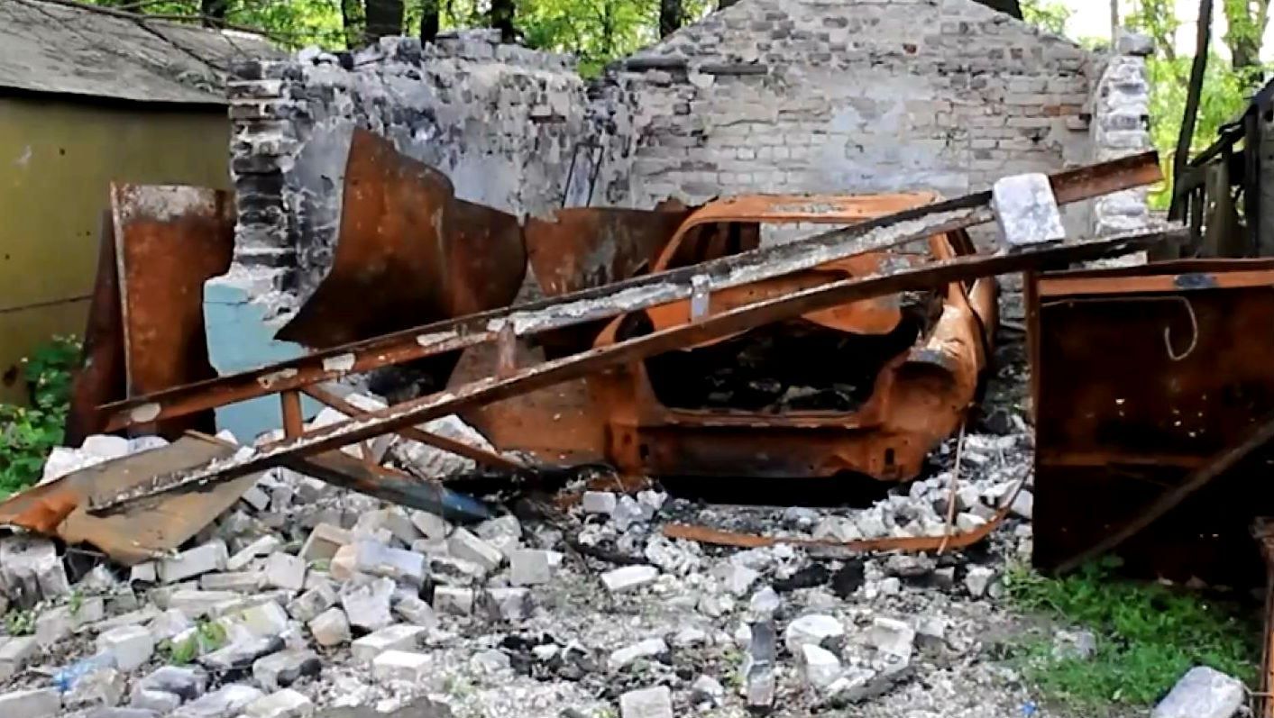 Хоть бы водички перед смертью напиться: жизнь возле Донецка