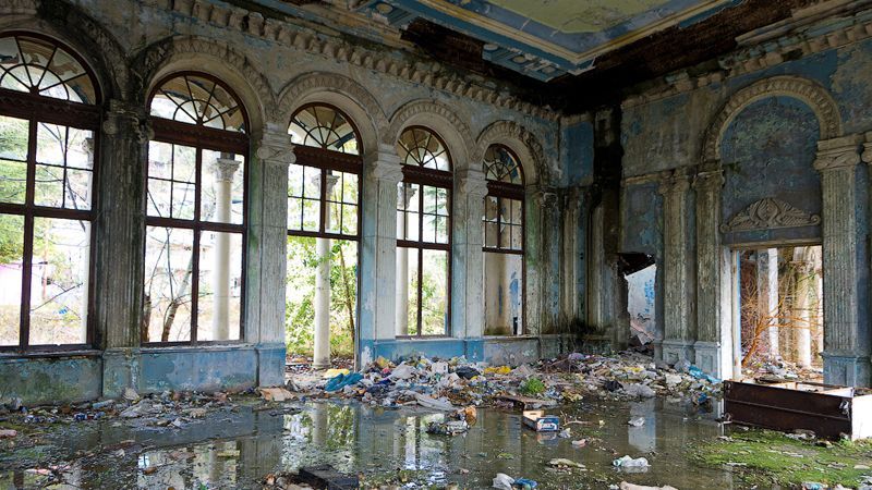 Оккупированная Абхазия: Отдых с видом на войну Оккупированная Абхазия: Отдых с видом на войну