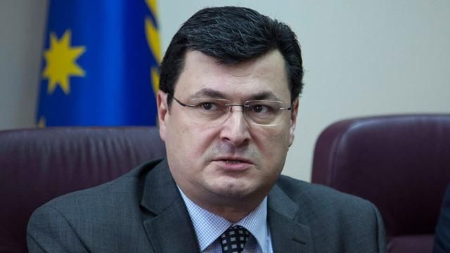 Яценюк приказал проверять работу Квиташвили
