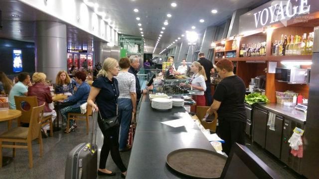 Пока Донецком управляют оккупанты, законный мэр отдыхает в Турции Пока Донецком управляют оккупанты, законный мэр отдыхает в Турции