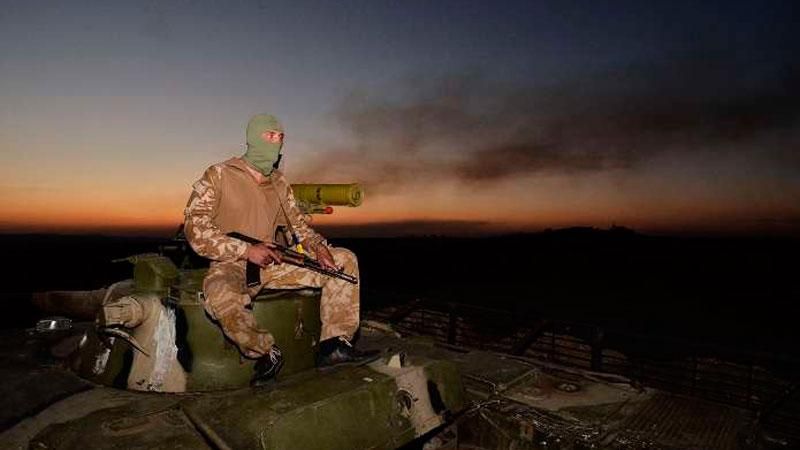 Журналісти про мародерство на фронті: солдати відправляють крадені речі додому поштою Журналісти про мародерство на фронті: солдати відправляють крадені речі додому поштою