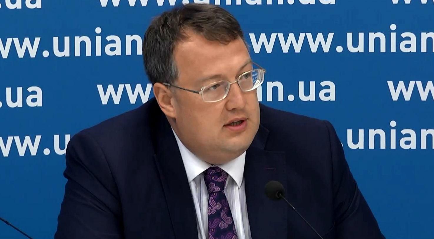 З Криму до України кораблі везуть контрабандне пальне З Криму до України кораблі везуть контрабандне пальне