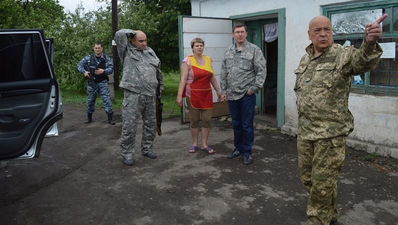 Боевики обстреляли украинский блокпост. Есть раненые среди мирного населения