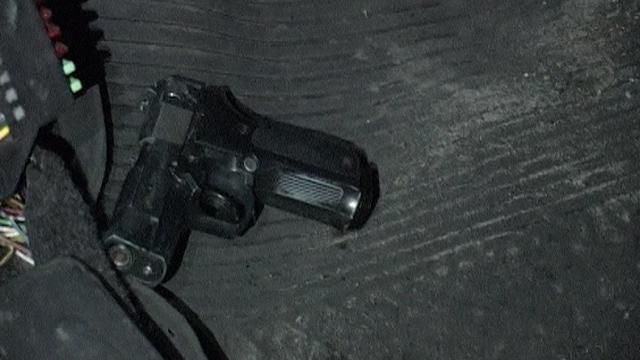 Стрілянина і погоня у Києві — міліція ледве зупинила автомобіль з наркотиками і зброєю