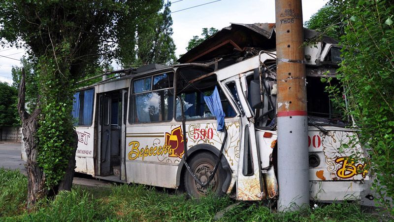 Троллейбус за несколько секунд стал металлоломом Троллейбус за несколько секунд стал металлоломом