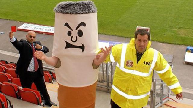 На Евро 2016 запретили курить На Евро 2016 запретили курить