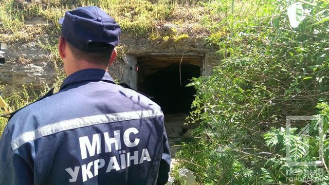 Рятувальники знайшли підлітків, які заблукали у катакомбах на Одещині