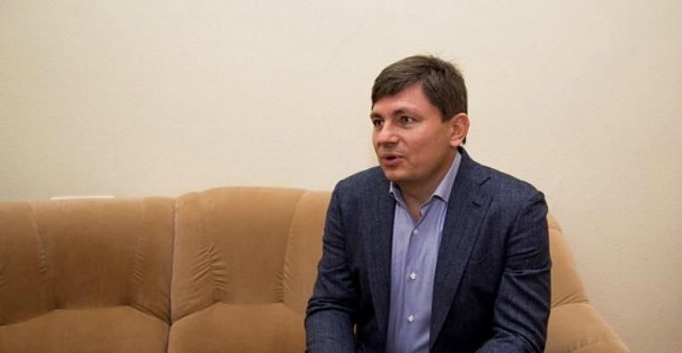 Чи знімуть недоторканність з Клюєва і Мельничука? Чи знімуть недоторканність з Клюєва і Мельничука?