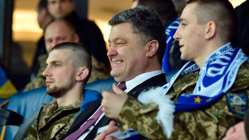 Порошенко прокомментировал отставку Блаттера