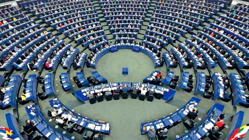 Битва санкцій: до Європарламенту більше не пустять російського посла