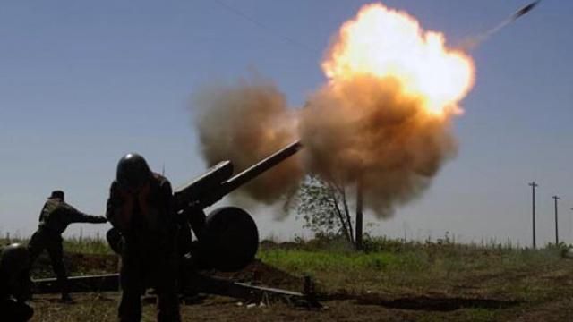 Терористи влучили з міномета у машину з подружжям. Чоловік та жінка загинули