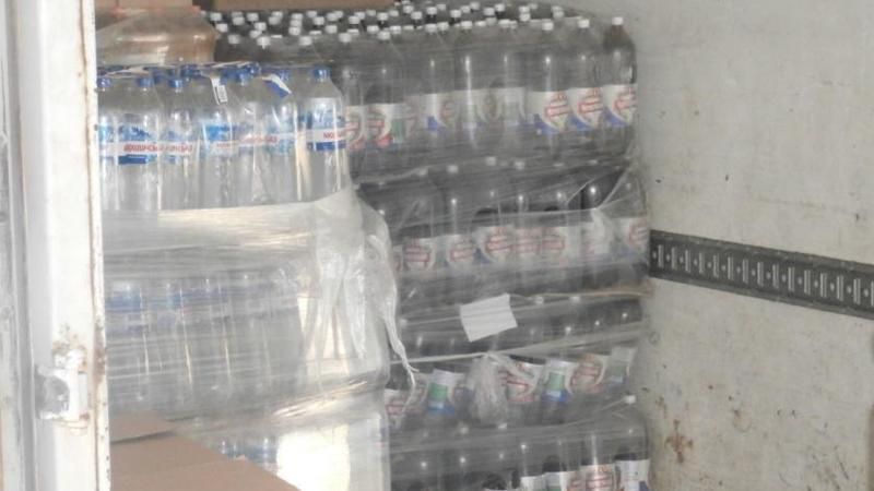 Українець віз бойовикам коньяк, пиво і чіпси Українець віз бойовикам коньяк, пиво і чіпси