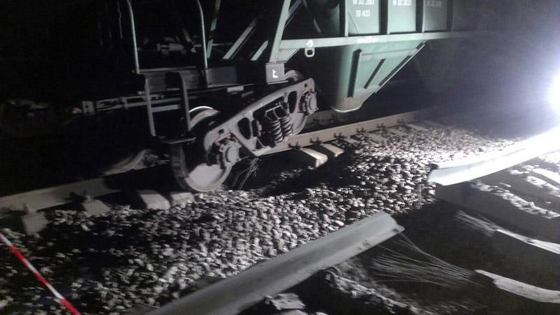 З’явилися фото з місця вибуху на Одеській залізниці З’явилися фото з місця вибуху на Одеській залізниці