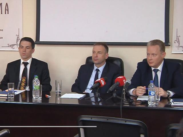 KredoBank выпустил карты MasterCard с чипом для бесконтактных платежей PayPass