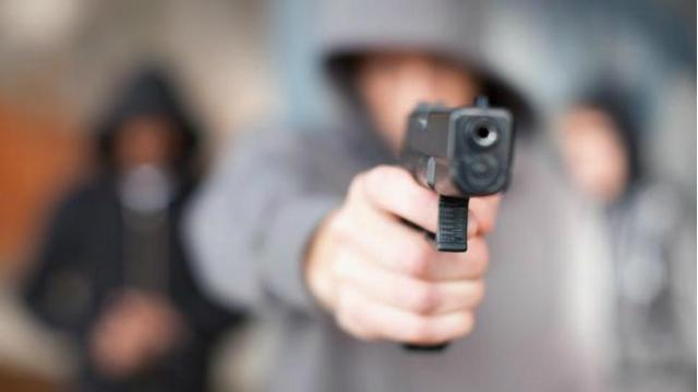 В Харьковской области неизвестный устроил стрельбу