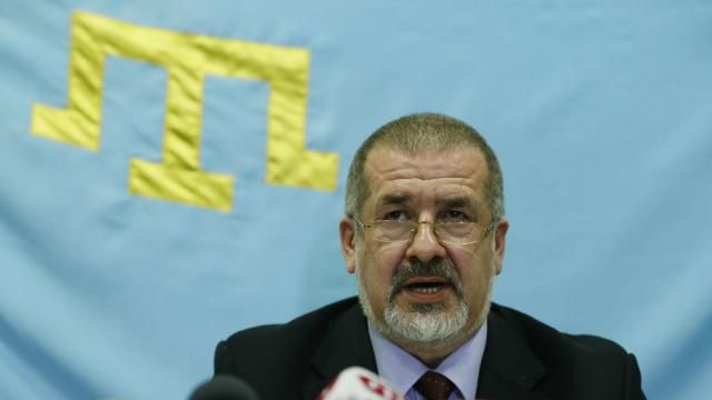 Путін вестиме складні переговори щодо Криму і може покинути півострів, — Чубаров Путін вестиме складні переговори щодо Криму і може покинути півострів, — Чубаров