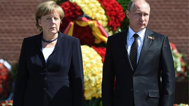 Росія так і не стала своєю серед демократичних країн "Великої Сімки", — Меркель