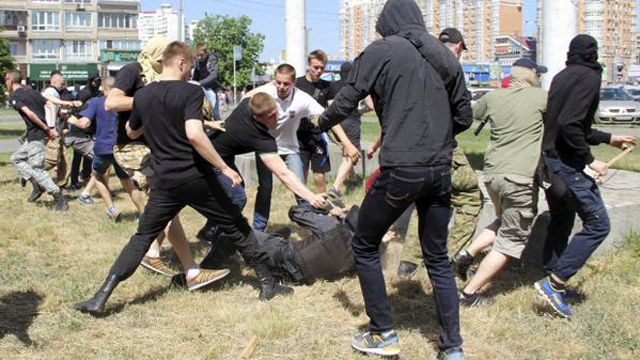 Кличко призвал наказать виновников столкновений на "Марше равенства"