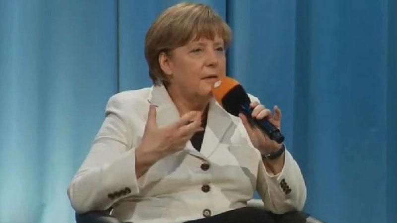 Меркель сравнила Facebook со стиральной машиной