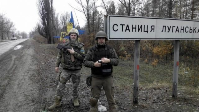 Два бойца ранены в Станице Луганской