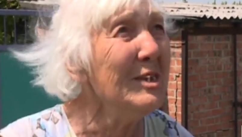 "В меня стреляют подонки из "ДНР", — 80-летняя жительница Марьинки "В меня стреляют подонки из "ДНР", — 80-летняя жительница Марьинки