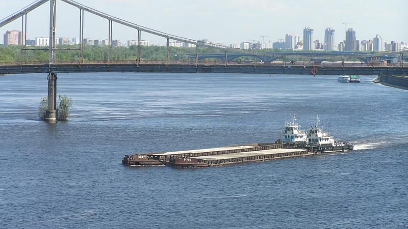 У Міністерстві інфраструктури придумали, як розвантажити дороги У Міністерстві інфраструктури придумали, як розвантажити дороги