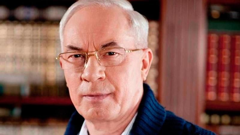 Азаров в Москве жалуется на бедность Азаров в Москве жалуется на бедность