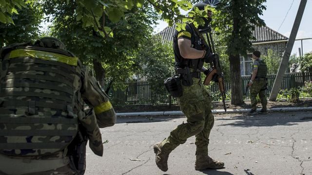 Тимчук: Бойовики без проблем можуть обійти будь-який блокпост. Зростає загроза війни в тилу