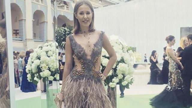 Собчак: Моя попа выглядит приличнее, чем лица тех, кто управляет Россией Собчак: Моя попа выглядит приличнее, чем лица тех, кто управляет Россией